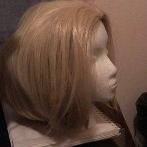 Arda Wigs Blonde short bob wig